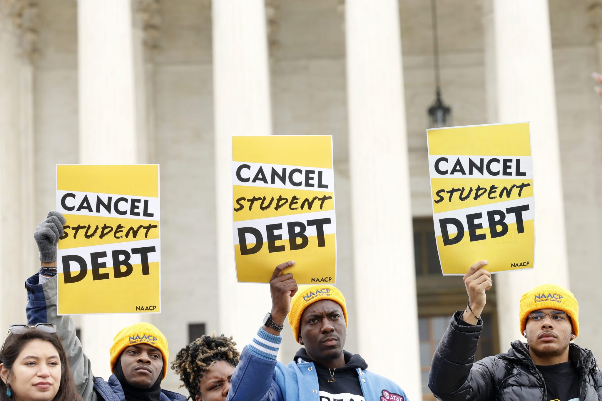 Americans are really regretting their student loans