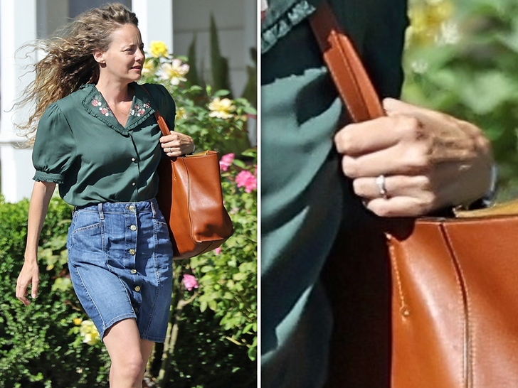 Bijou Phillips Wearing Wedding Ring After Filing to Divorce Danny Masterson