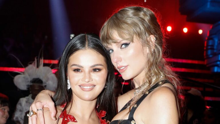 Taylor Swift Dances and Cheers On Selena Gomez After Her 2023 MTV VMAs Win: Watch