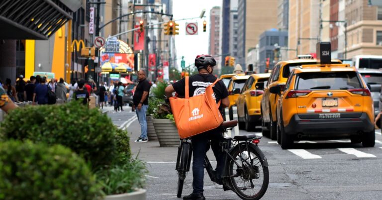 Uber, DoorDash, and Grubhub lose bid to block NYC’s new wage rules for delivery workers