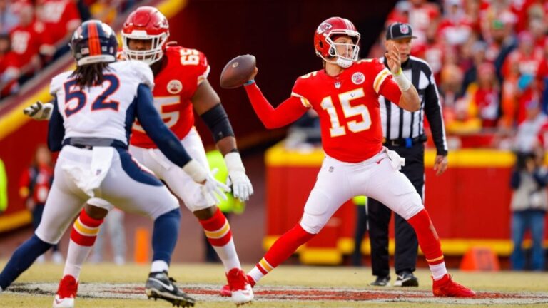 Chiefs vs. Broncos: How to Watch Thursday Night Football, Time, Live Stream NFL Week 6 Game