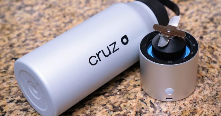 Cruz BlenderCap review: USB-C smoothies and shakes on the go