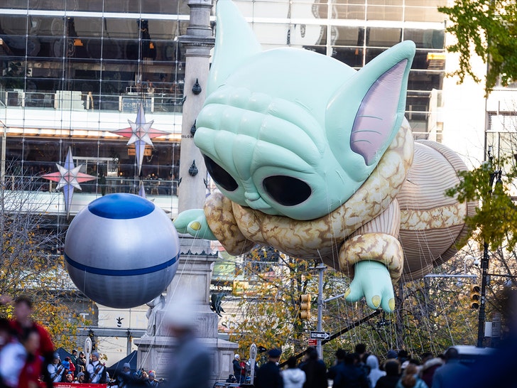 Macy’s Thanksgiving Day Parade Goes All In On Animated Character Balloons