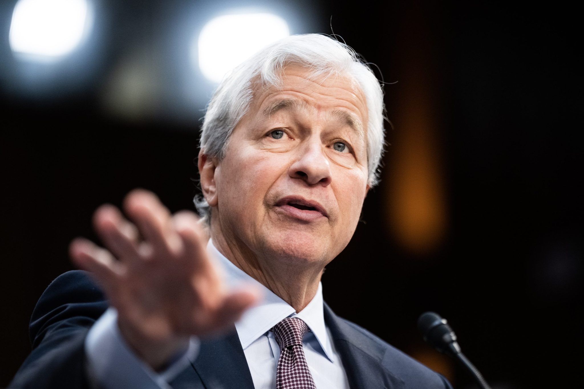 Jamie Dimon, Brian Moynihan and Jerome Powell are worrying about national debt, should you?