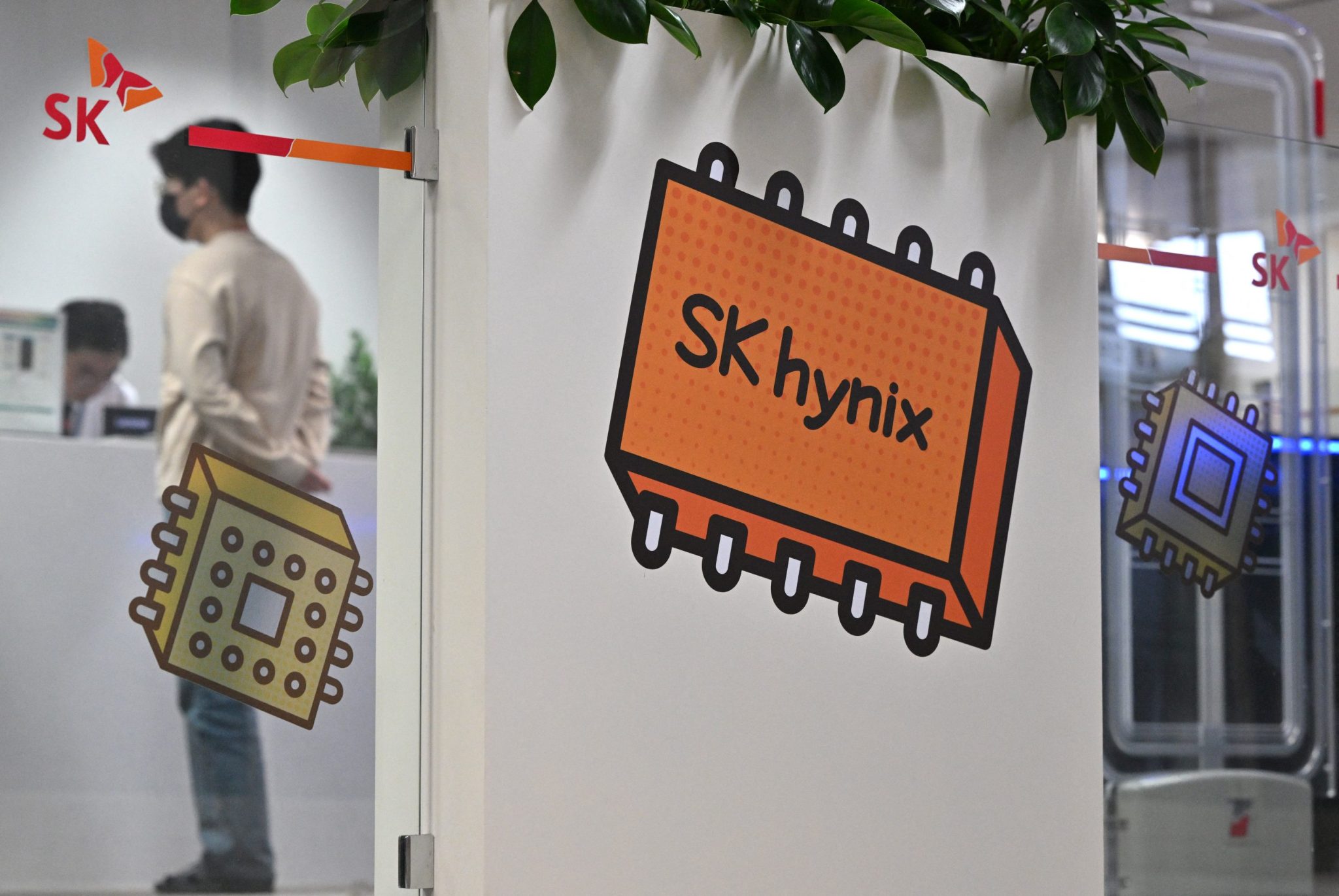 SK Hynix’s $15 billion chip plant poised to go to Indiana over Arizona