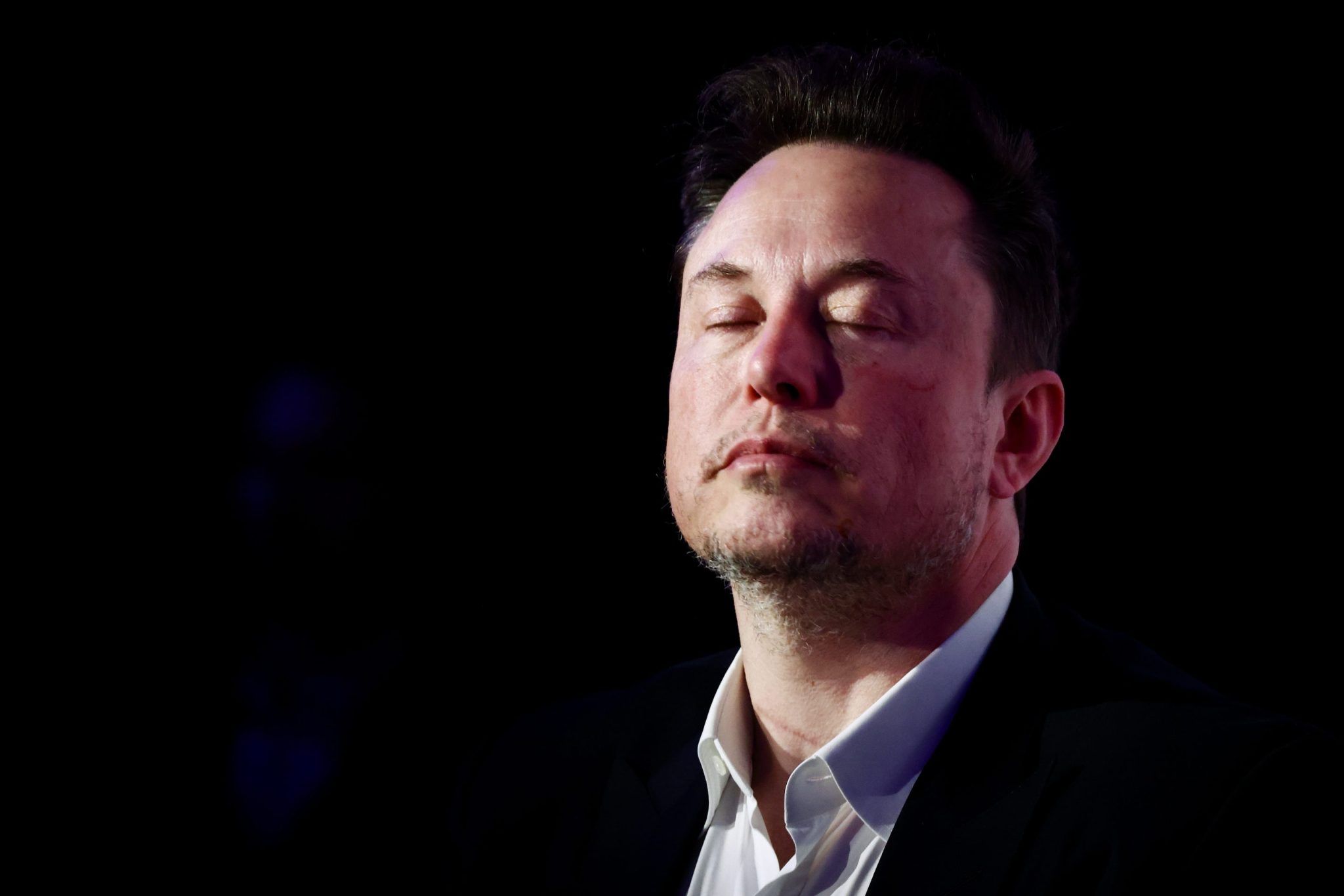 Elon Musk’s Tesla is now a ‘growth company with no growth,’ Wells Fargo writes in scathing downgrade