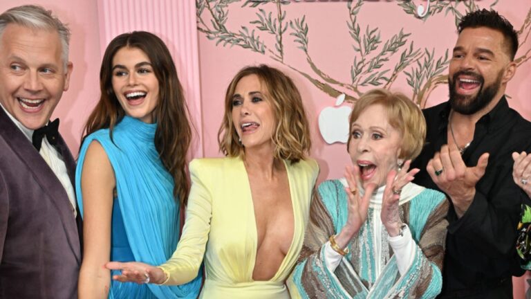 Kaia Gerber Praises 'Palm Royale' Co-Star Kristen Wiig, Says She Asked Her for 'SNL 1975' Advice (Exclusive)