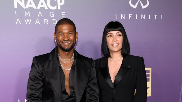 Usher Thanks His 'Beautiful' Wife Jennifer Goicoechea During NAACP Image Awards