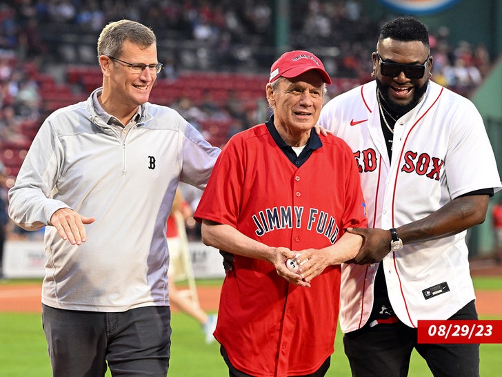 Boston Red Sox Executive Larry Lucchino Dead At 78